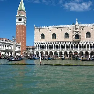 In Back To San Marco , Venecia Italia