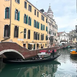 Luxury San Firmino Canal View Bed & Breakfast Venice